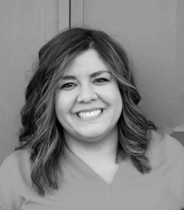 Kristi-Riojas-370x421 (1)